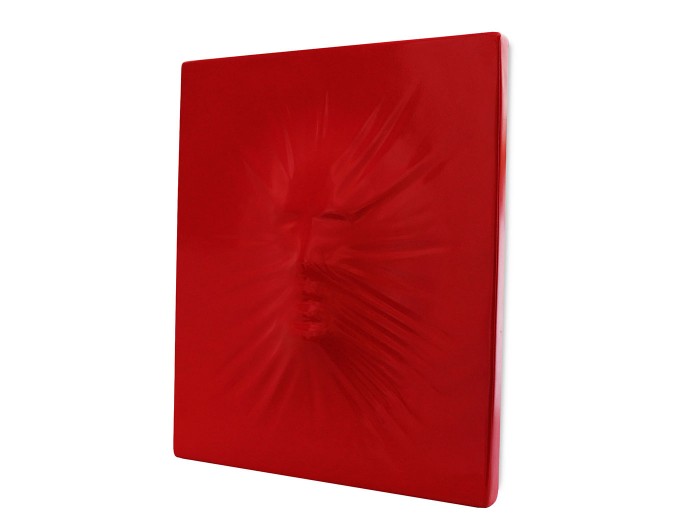 Face to Face Kırmızı Kabartma 3 Boyutlu Tablo